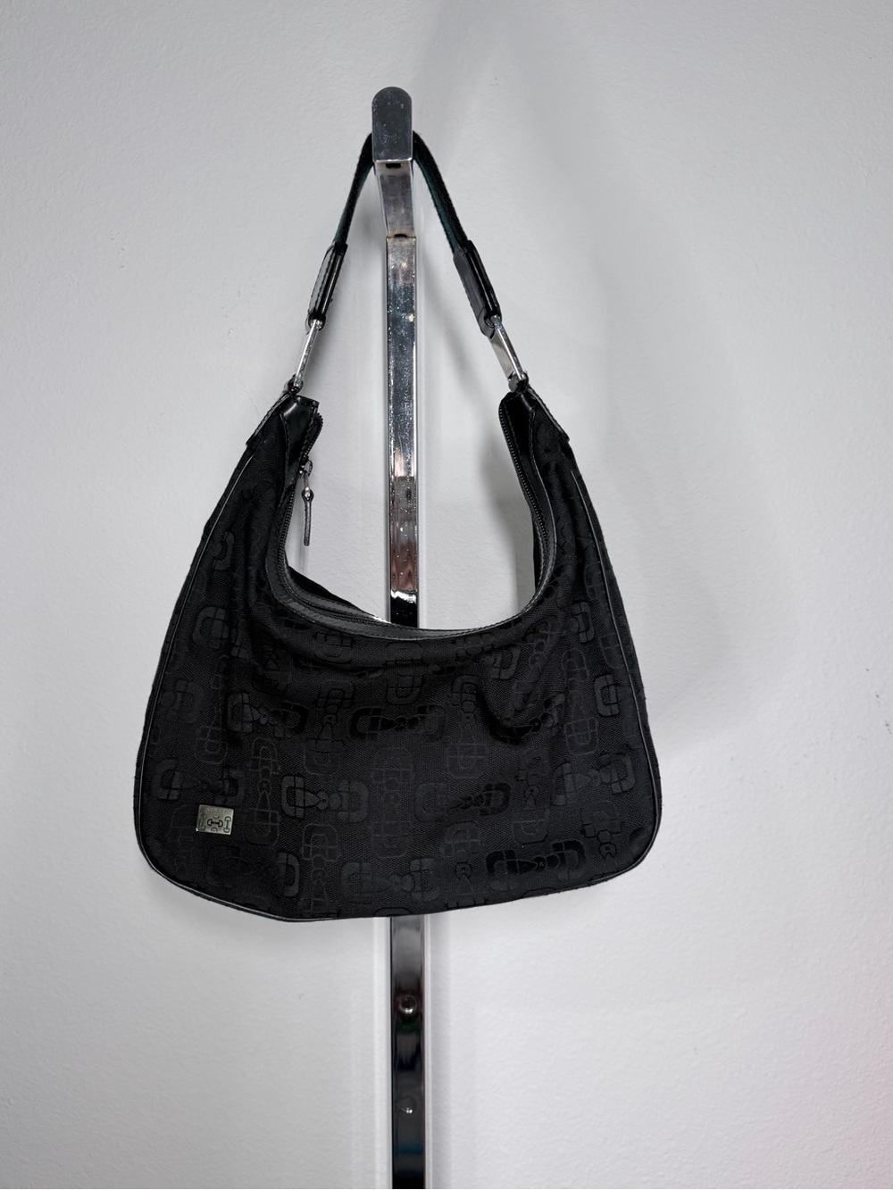 GUCCI Horsebit Pattern Canvas Black Shoulder Bag 211524 - Picture 2 of 16